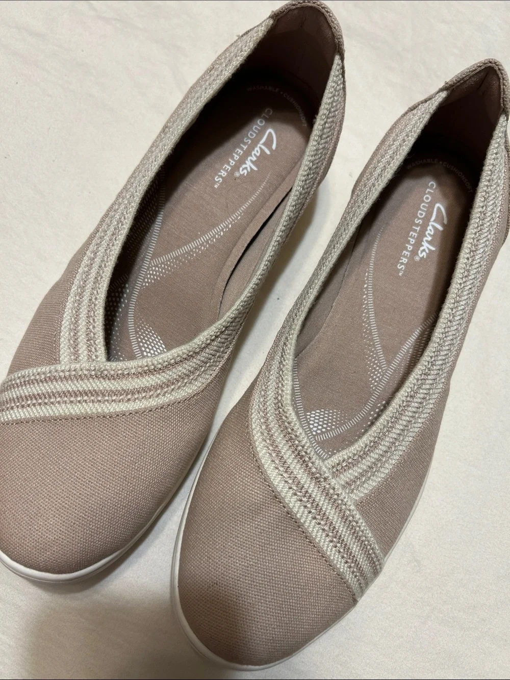 Clarks Cloudsteppers Taupe Beige Slip-On Flats